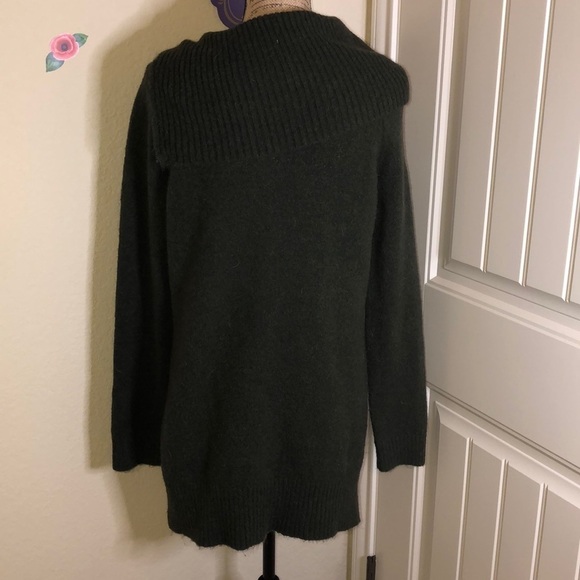 Adrienne Vittadini Wool Blend Olive Green Cowl Neck Sweater Size Medium - Picture 5 of 5